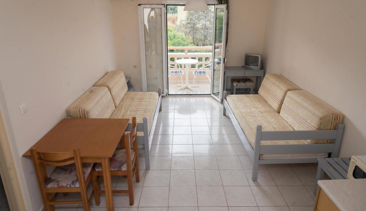 Sunset Apartments Малиа Екстериор снимка