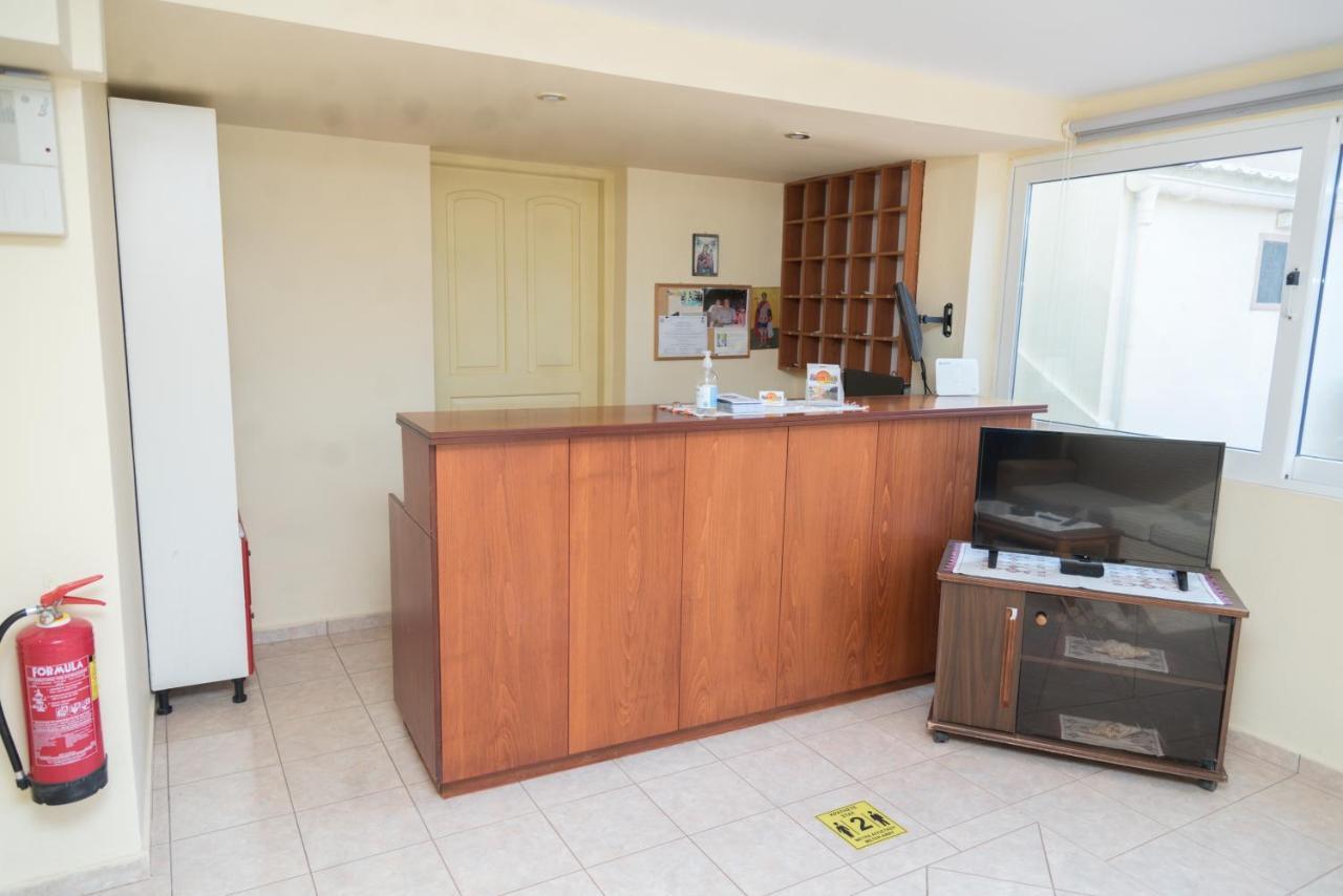Sunset Apartments Малиа Екстериор снимка